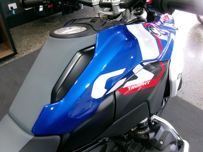 2025 BMW Motorrad 2025 Bmw 1300CC R 1300 GS Trophy RACINGBLUE METALLIC