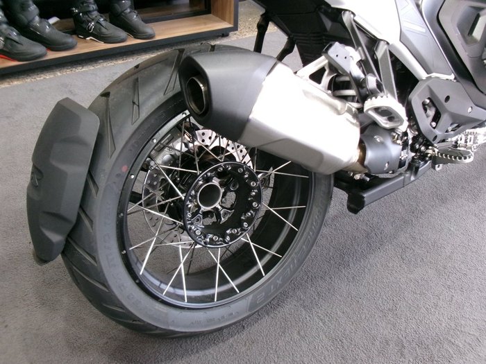 2025 BMW Motorrad 2025 Bmw 1300CC R 1300 GS Trophy RACINGBLUE METALLIC