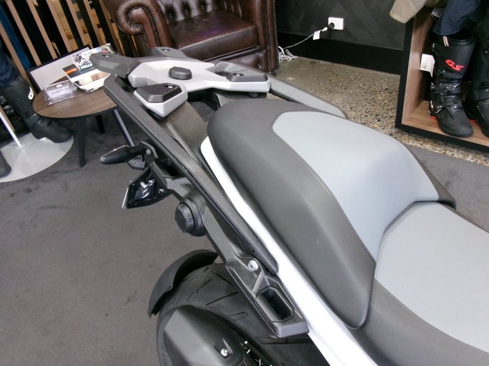 2025 BMW Motorrad 2025 Bmw 1300CC R 1300 GS Trophy RACINGBLUE METALLIC