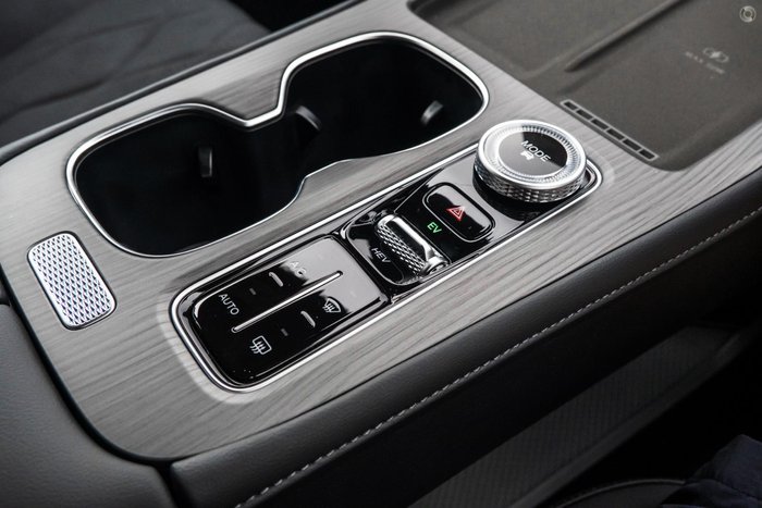 2025 Chery Tiggo 8 Super Hybrid Ultimate