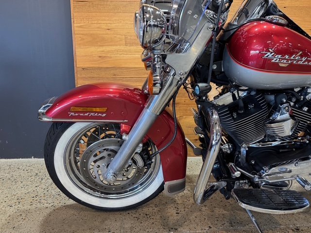 2004 Harley-davidson FLHR ROAD KING Red