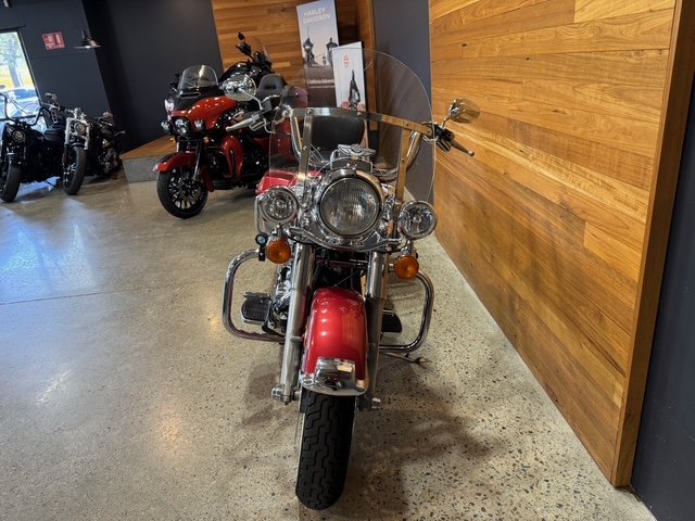 2004 Harley-davidson FLHR ROAD KING Red