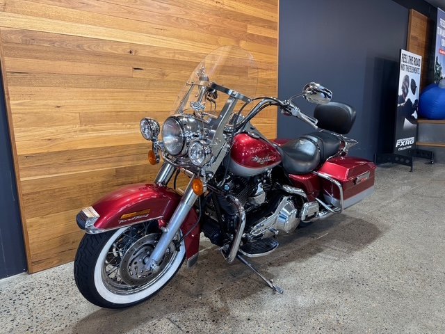2004 Harley-davidson FLHR ROAD KING Red