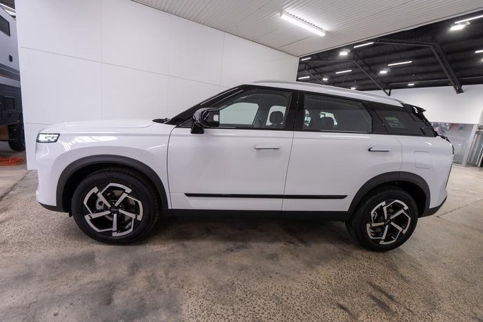 2025 Jaecoo J7 SHS Track