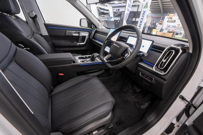 2025 Jaecoo J7 SHS Track