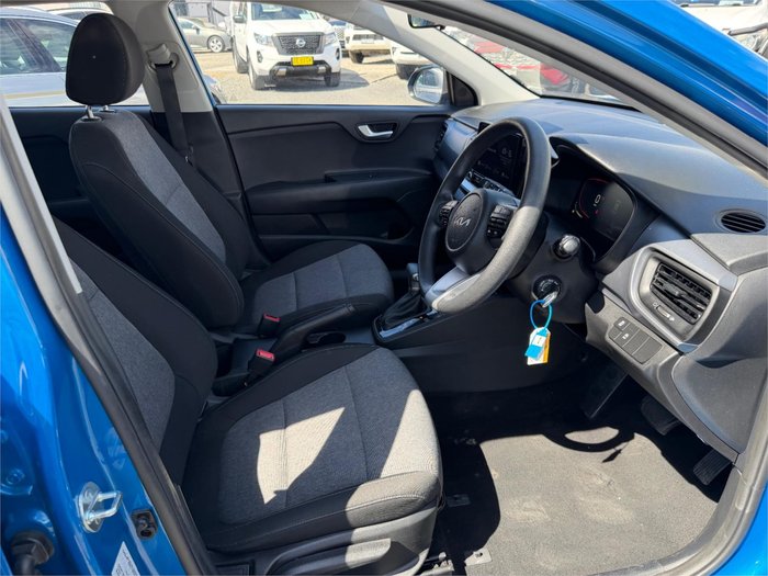 2024 KIA STONIC SPORT