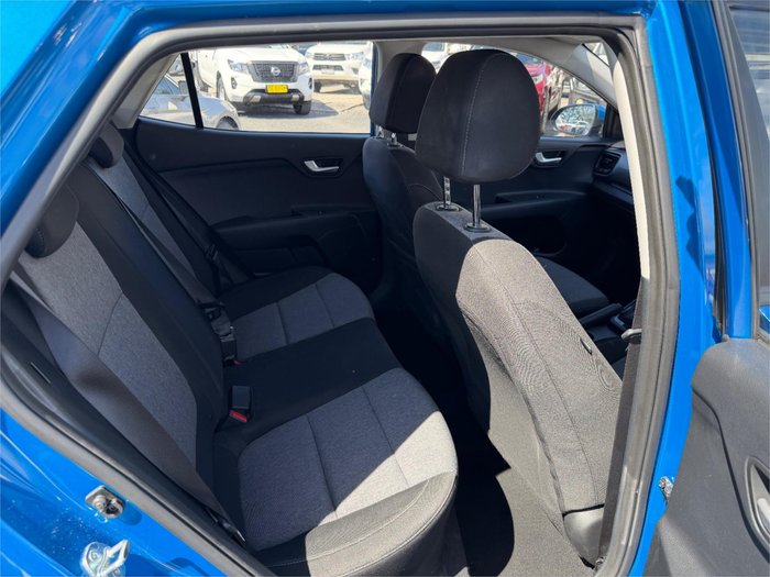 2024 KIA STONIC SPORT