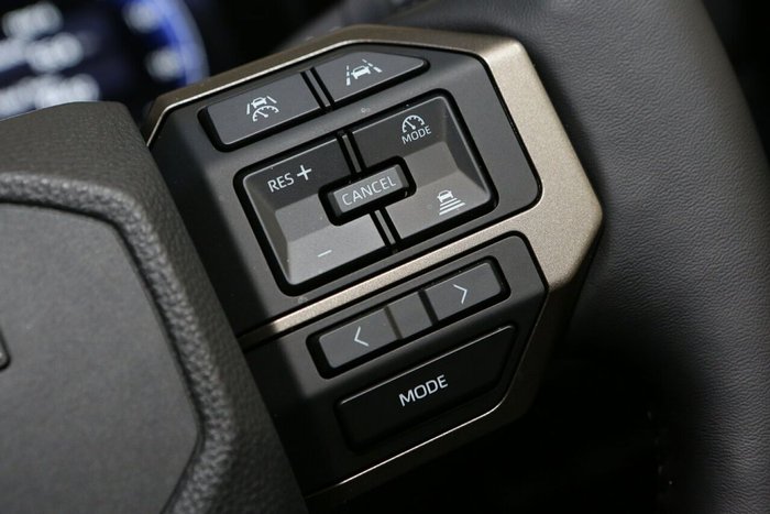 2025 Toyota Landcruiser Prado Altitude