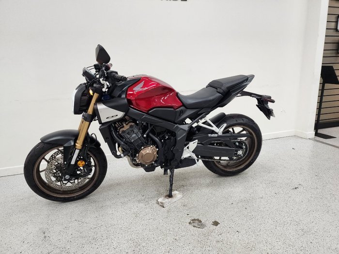 2024 Honda CB650R Red