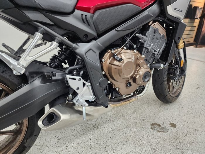 2024 Honda CB650R Red