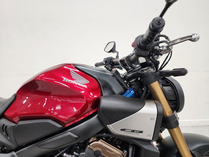 2024 Honda CB650R Red