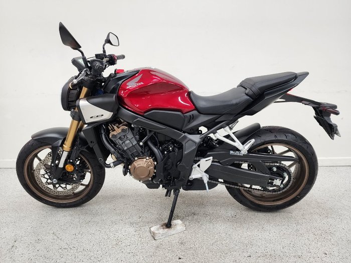 2024 Honda CB650R Red