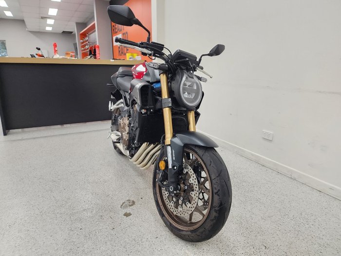 2024 Honda CB650R Red