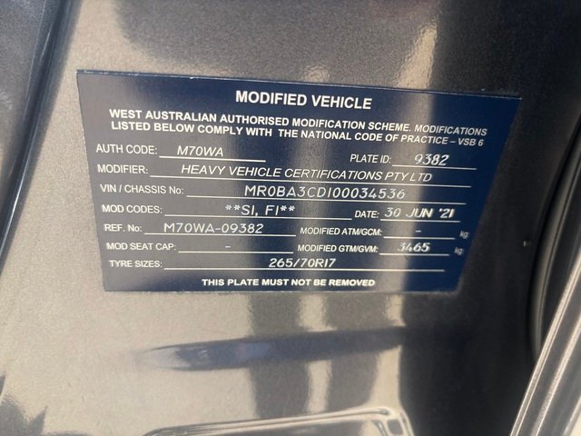 2020 Toyota Hilux HILUX 4x4 2.8L DSL D/C 6AT SR5 2L70350 001 Graphite