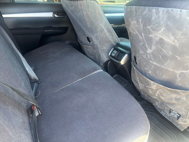 2020 Toyota Hilux HILUX 4x4 2.8L DSL D/C 6AT SR5 2L70350 001 Graphite