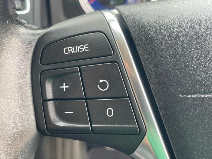 2012 Volvo XC60 D5 R-Design MY12 AWD Passion Red