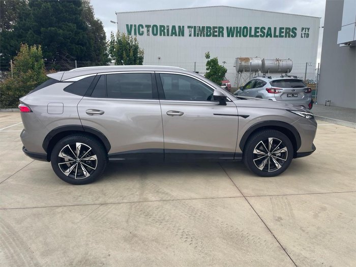 2025 MG HS Essence AS33 MY25 Cashmere Silver