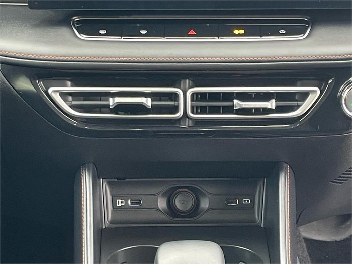 2025 MG HS Essence AS33 MY25 Cashmere Silver