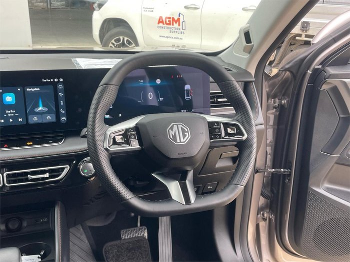 2025 MG HS Essence AS33 MY25 Cashmere Silver