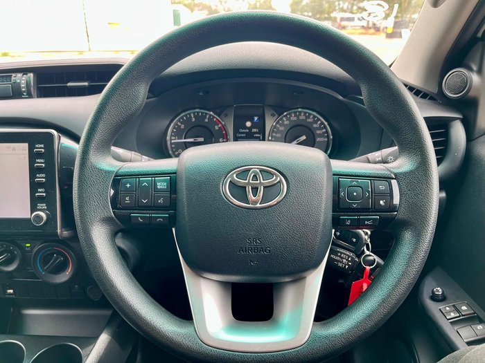 2023 Toyota Hilux SR Hi-Rider