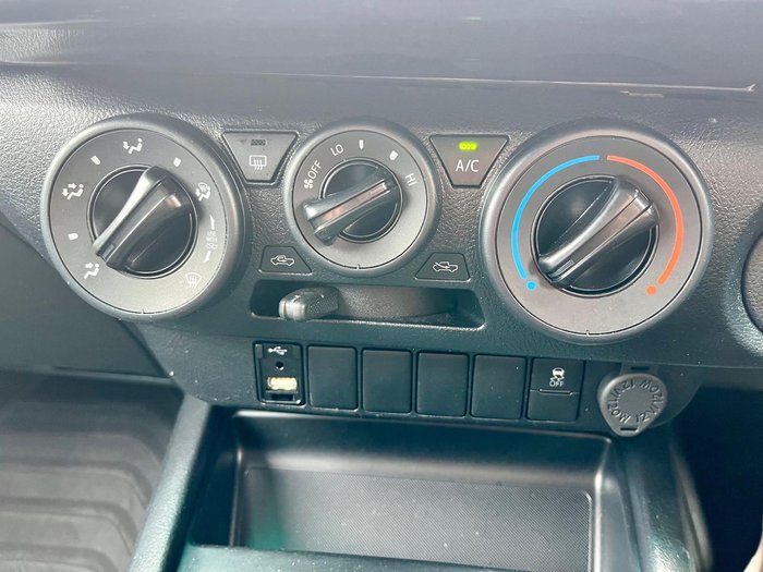 2023 Toyota Hilux SR Hi-Rider