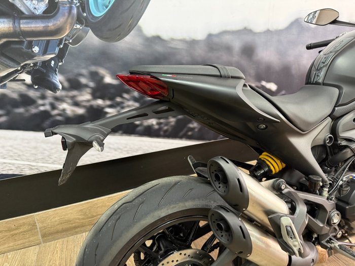 2021 DUCATI MONSTER 937 GREY GREY