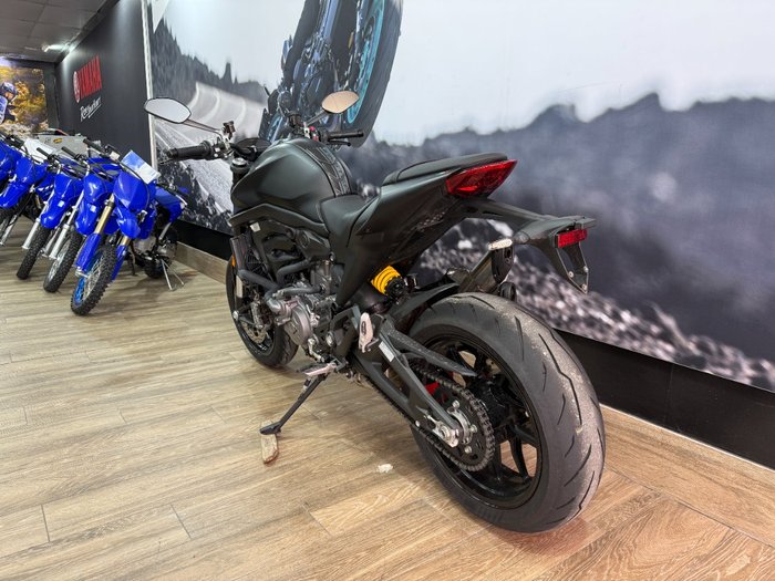 2021 DUCATI MONSTER 937 GREY GREY