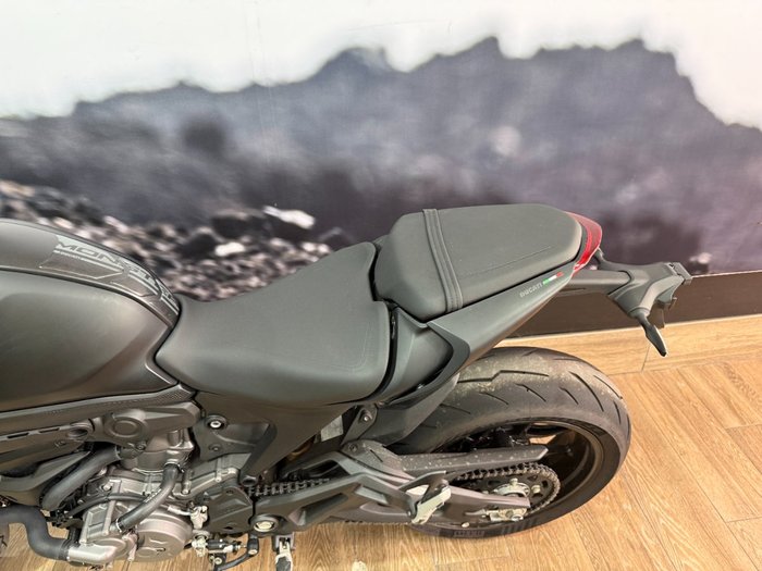 2021 DUCATI MONSTER 937 GREY GREY