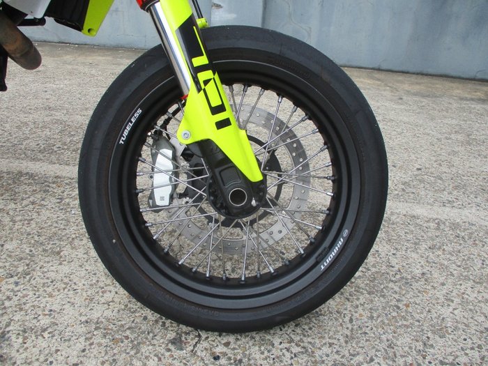 2023 HUSQVARNA 701 SUPERMOTO WHITE