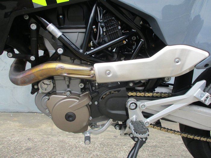 2023 HUSQVARNA 701 SUPERMOTO WHITE