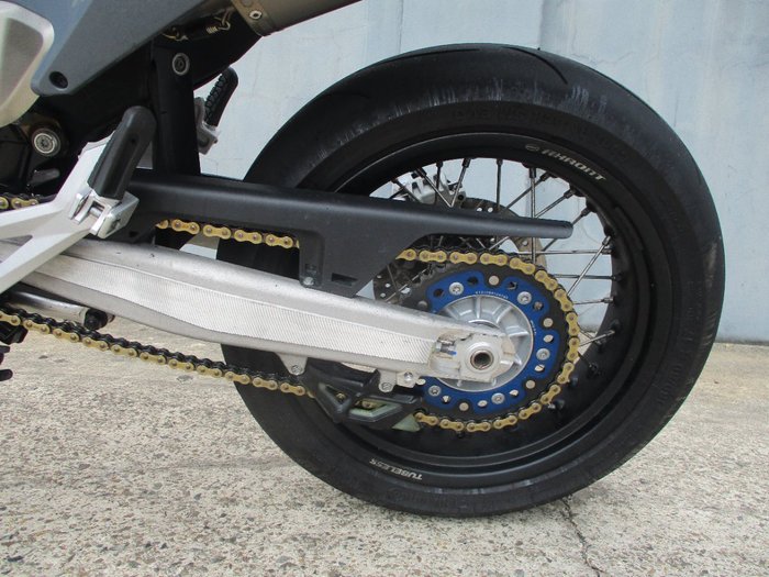 2023 HUSQVARNA 701 SUPERMOTO WHITE