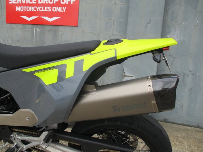 2023 HUSQVARNA 701 SUPERMOTO WHITE