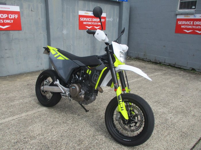 2023 HUSQVARNA 701 SUPERMOTO WHITE