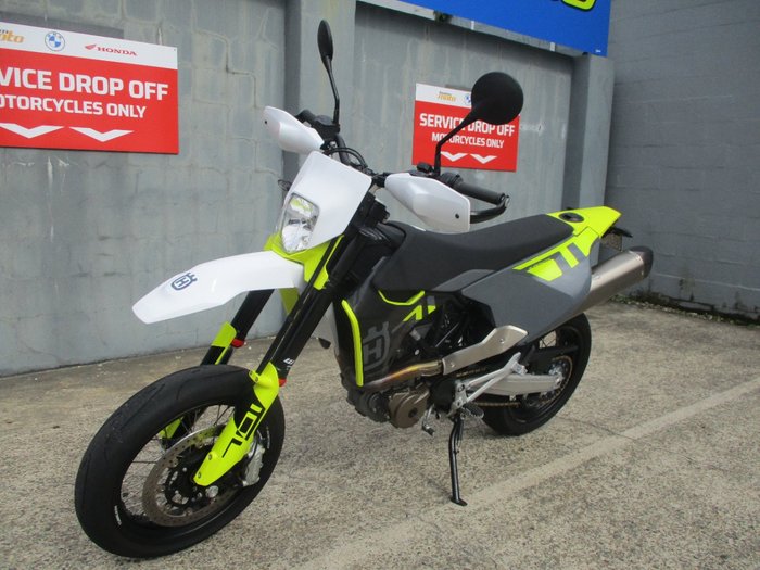 2023 HUSQVARNA 701 SUPERMOTO WHITE