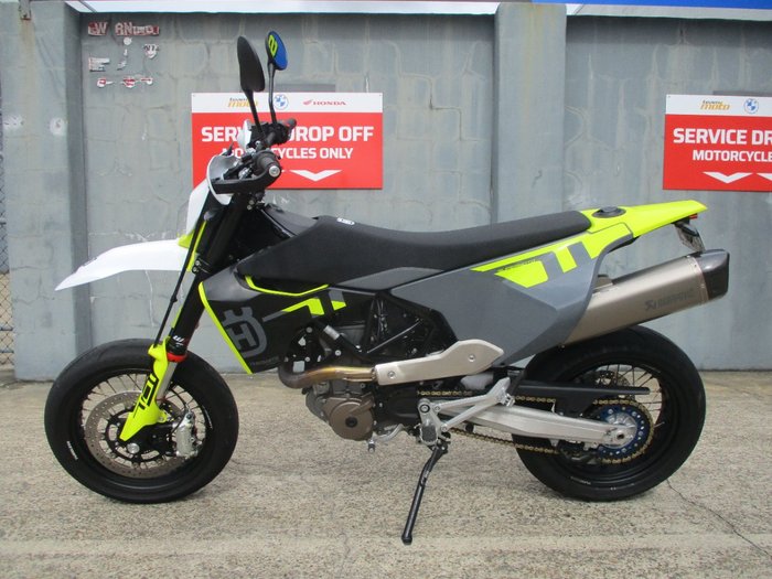 2023 HUSQVARNA 701 SUPERMOTO WHITE