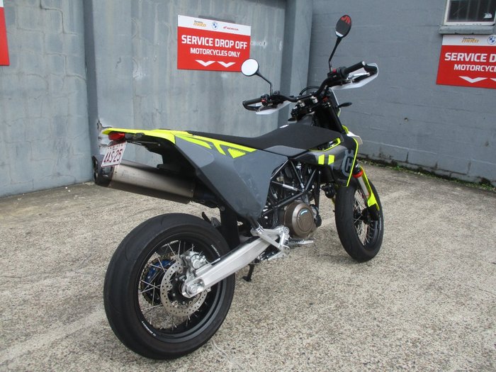 2023 HUSQVARNA 701 SUPERMOTO WHITE