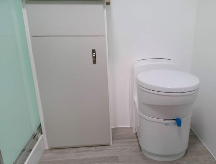 2025 Essential Caravans A Class F2 21