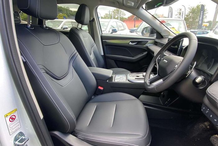2025 GWM Haval Jolion Lux A01 Hamilton White (9C01)