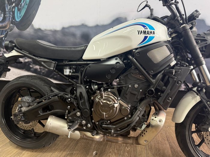 2023 Yamaha XSR700 WHITE