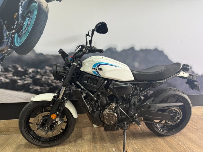 2023 Yamaha XSR700 WHITE