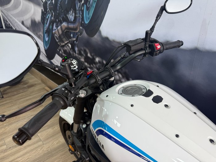 2023 Yamaha XSR700 WHITE