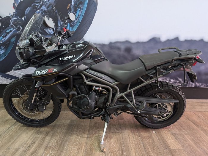 2016 Triumph TIGER 800 XCx LOW Black