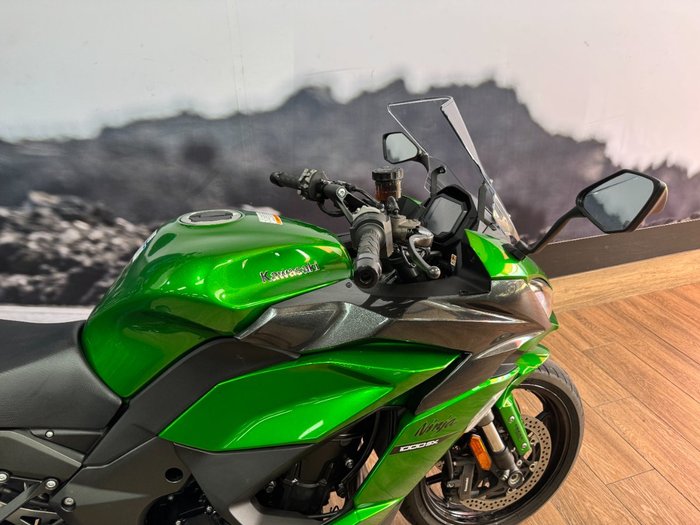 2020 Kawasaki NINJA 1000 GREEN