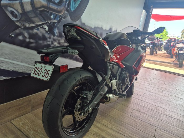 2024 Kawasaki NINJA 650L