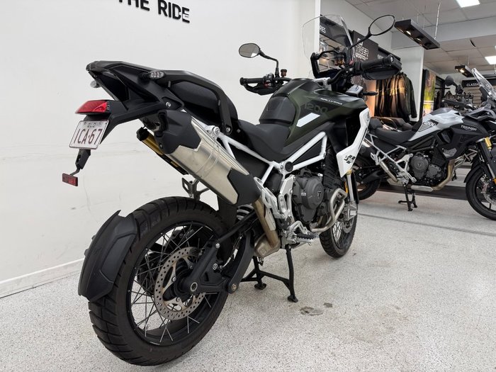 2024 Triumph TIGER 1200 RALLY PRO MATT KHAKI GREEN