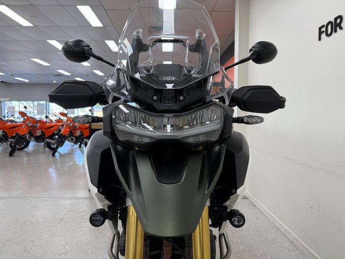 2024 Triumph TIGER 1200 RALLY PRO MATT KHAKI GREEN