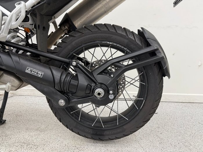 2024 Triumph TIGER 1200 RALLY PRO MATT KHAKI GREEN