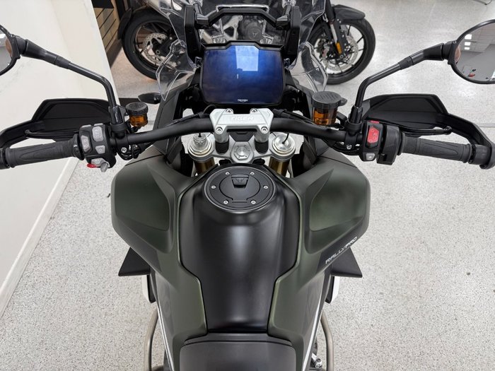 2024 Triumph TIGER 1200 RALLY PRO MATT KHAKI GREEN