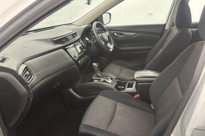 2020 Nissan X-TRAIL ST