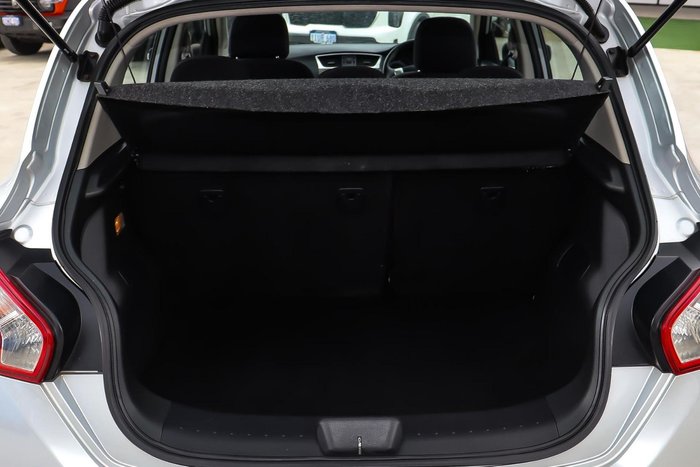 2016 Nissan Pulsar ST-L